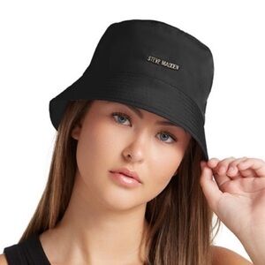 - ✨NWOT 🖤STEVE MADDEN BUCKET HAT🖤